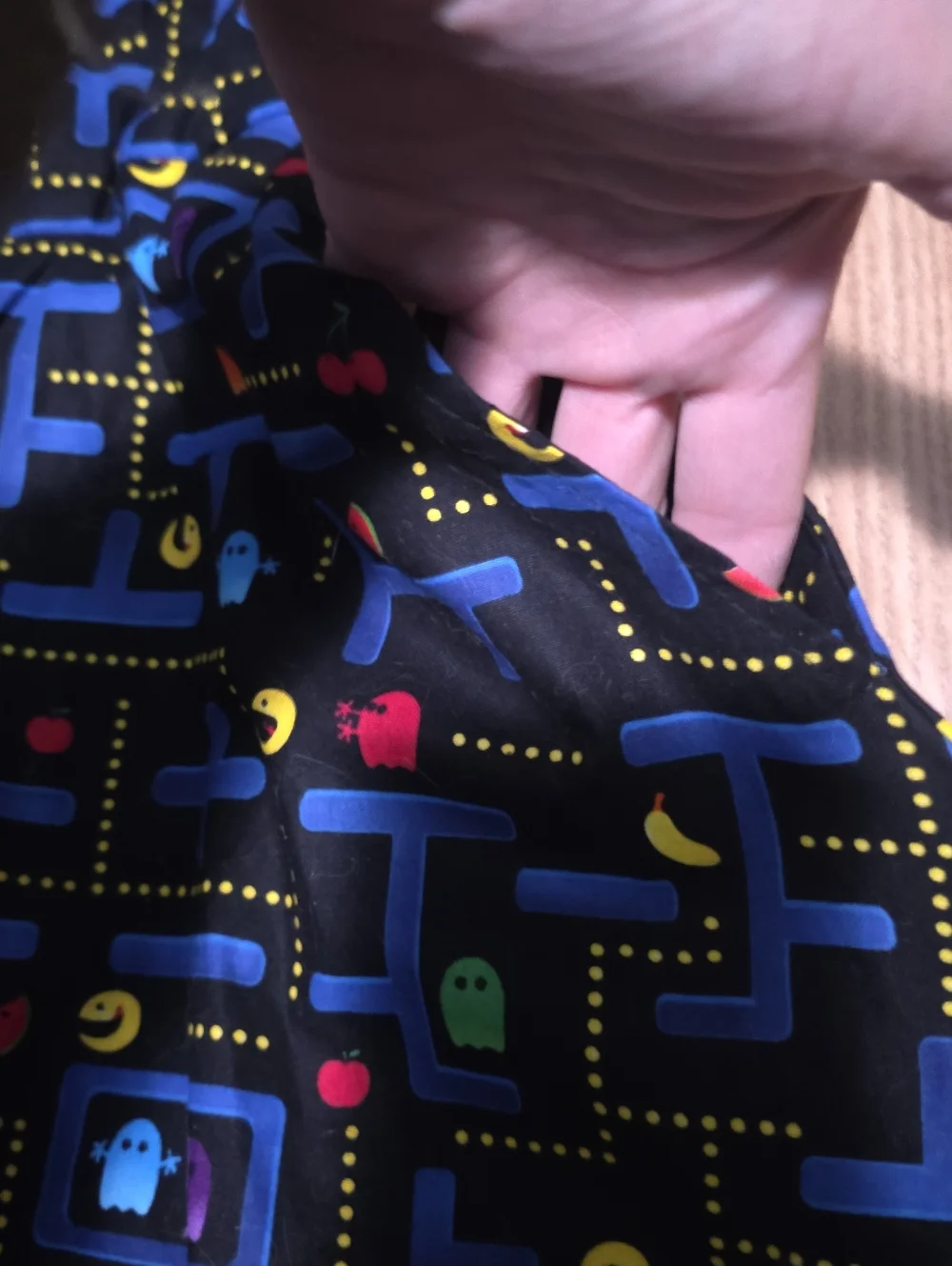 Retrolicious Sleeveless Pac Man Gamer Girl Dress - Picture 6 of 7